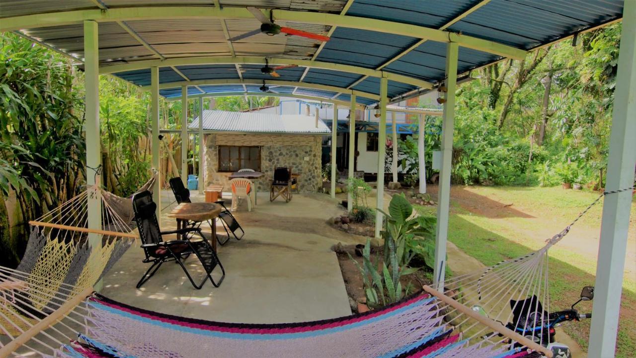 Uvita River Guesthouse Esterno foto