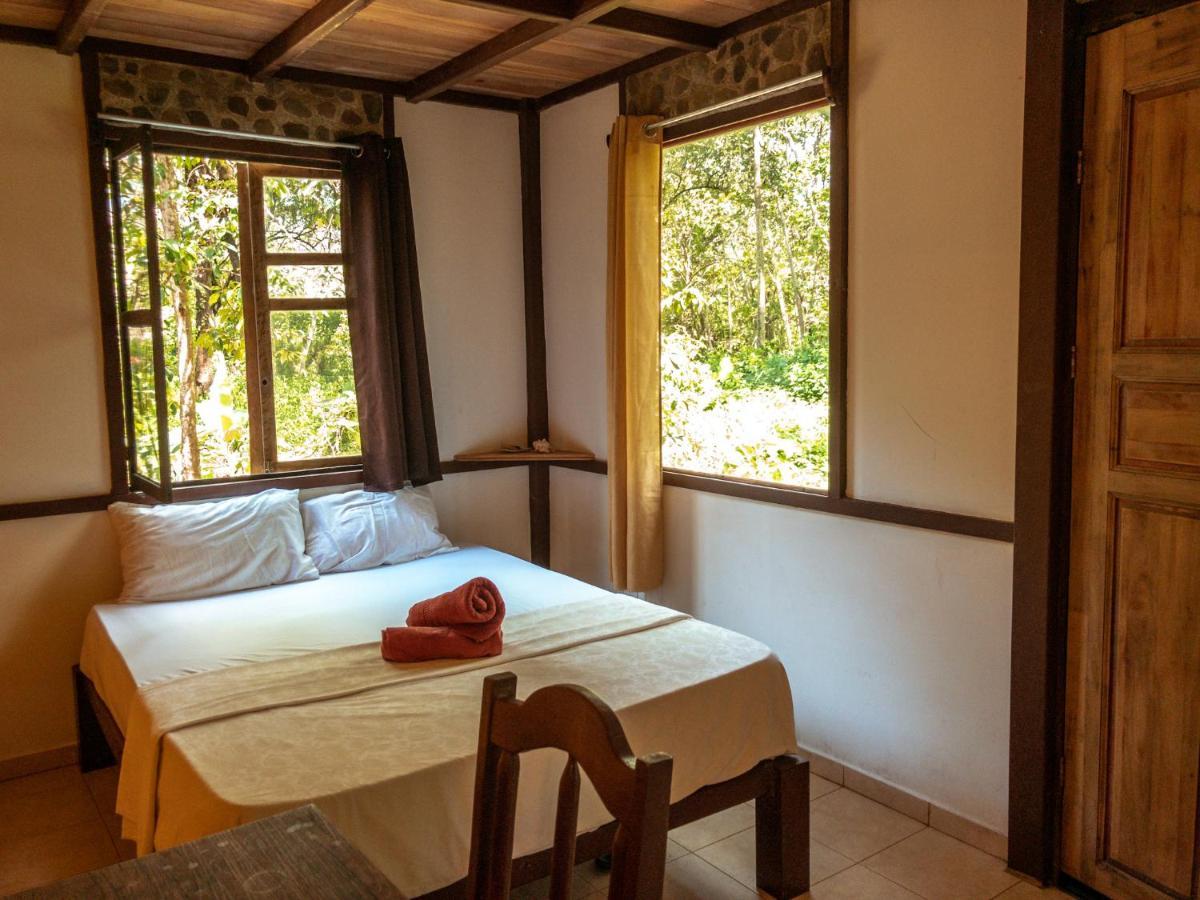 Uvita River Guesthouse Esterno foto