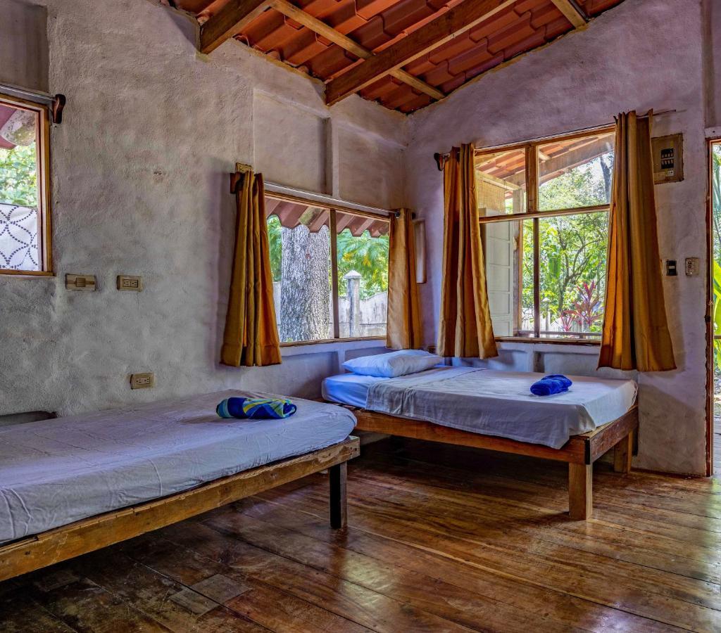 Uvita River Guesthouse Esterno foto