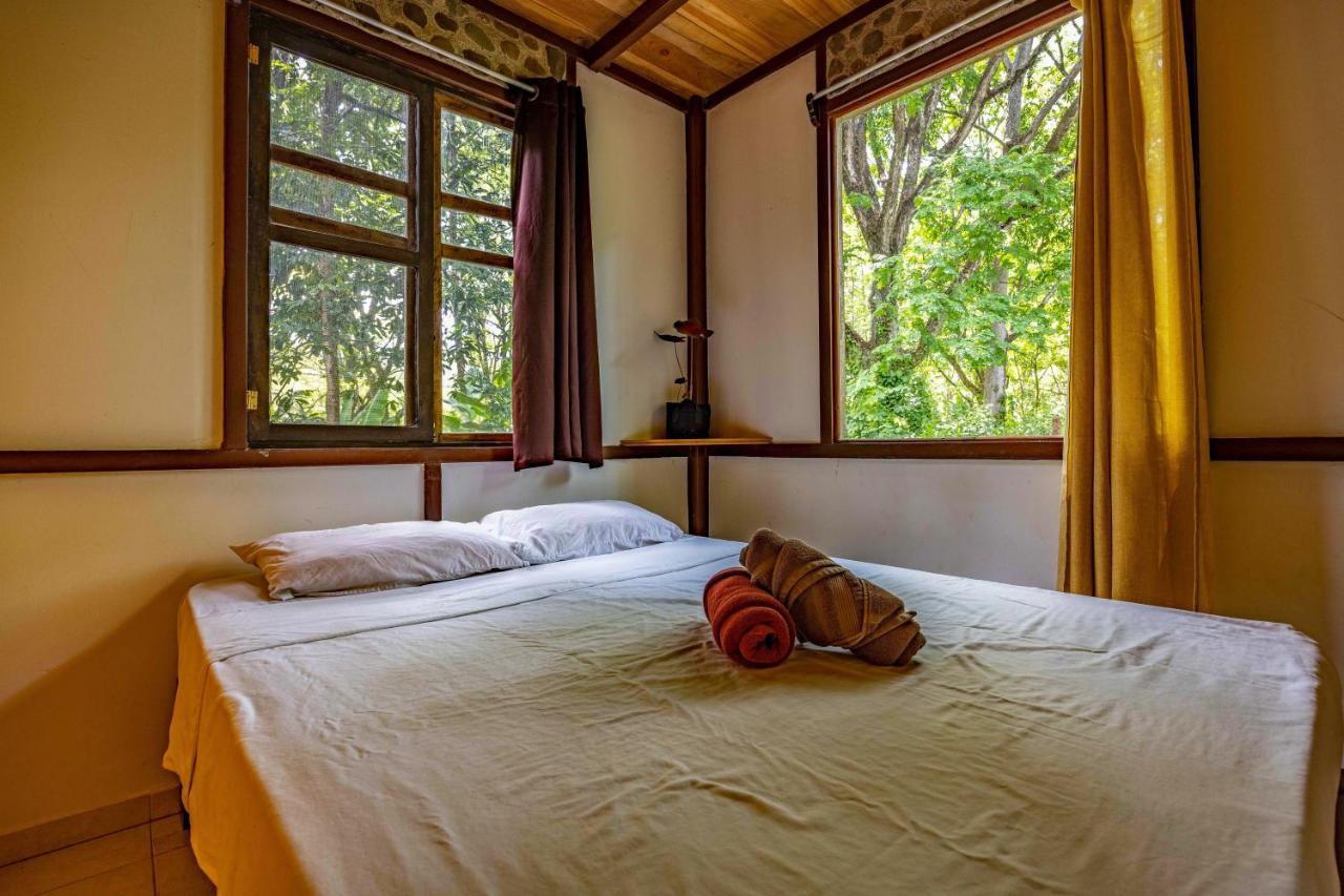 Uvita River Guesthouse Esterno foto