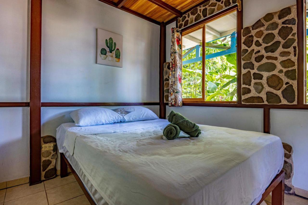 Uvita River Guesthouse Esterno foto