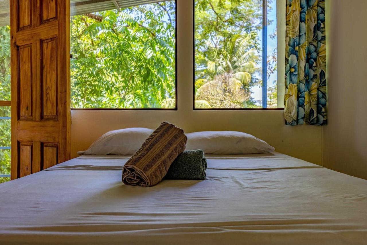 Uvita River Guesthouse Esterno foto